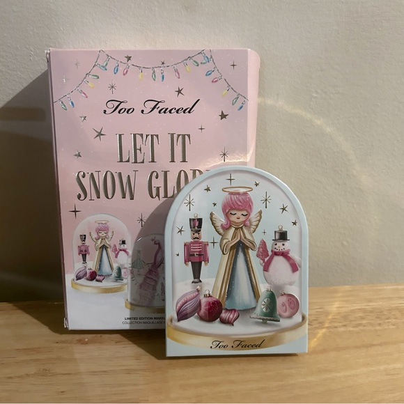 NWT TOO FACED Snow Globes ‘HOLIDAY ANGEL’ Eye & Face Palette - Picture 4 of 9